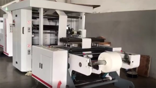 ماكينة تصنيع أكياس ورقية مطبوعة بدون قاعدة (طباعة فلكسو بلونين)